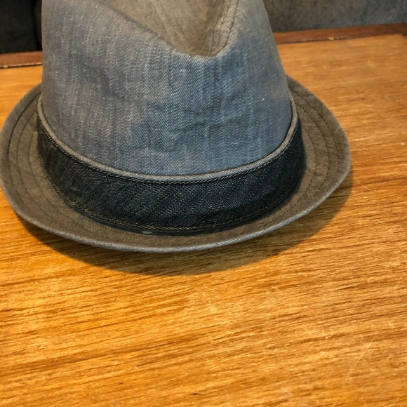 Fedora - Picture 2 of 6
